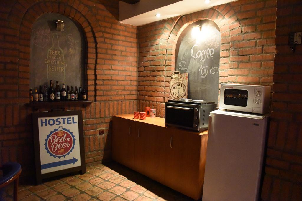 Hostel Bed N Beer Belgrado Buitenkant foto