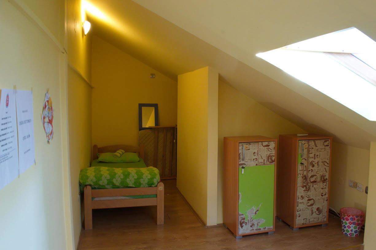 Hostel Bed N Beer Belgrado Buitenkant foto
